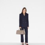 Gucci Medium tote bag with hook closure - Image 2