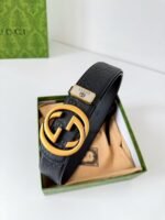 GUCCI Reversible belt with Interlocking G buckle